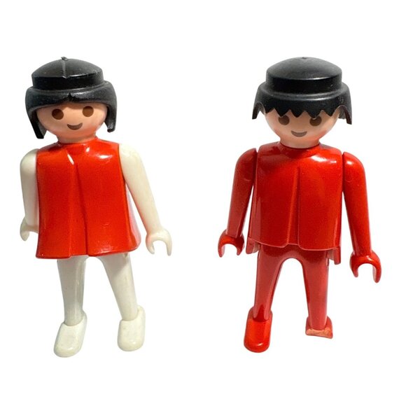 Vintage Playmobil Figures Set Of 2 Red & White Boy Girl - Picture 1 of 8